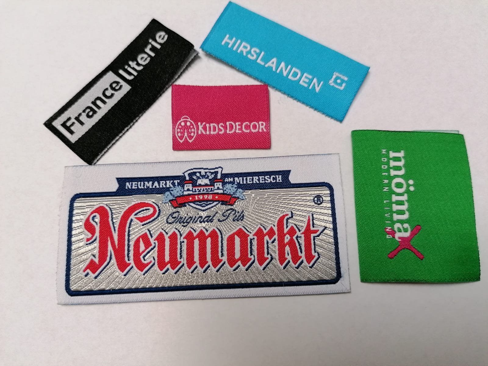 Etichete textile personalizate — proiect 3 realizat de ETICHETT PROD Cluj